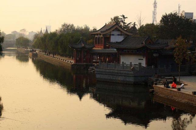 济宁附近的旅游景点_济宁附近的旅游景点大全