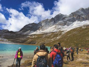 有哪些摄影旅行团_摄影旅行团为什么这么贵